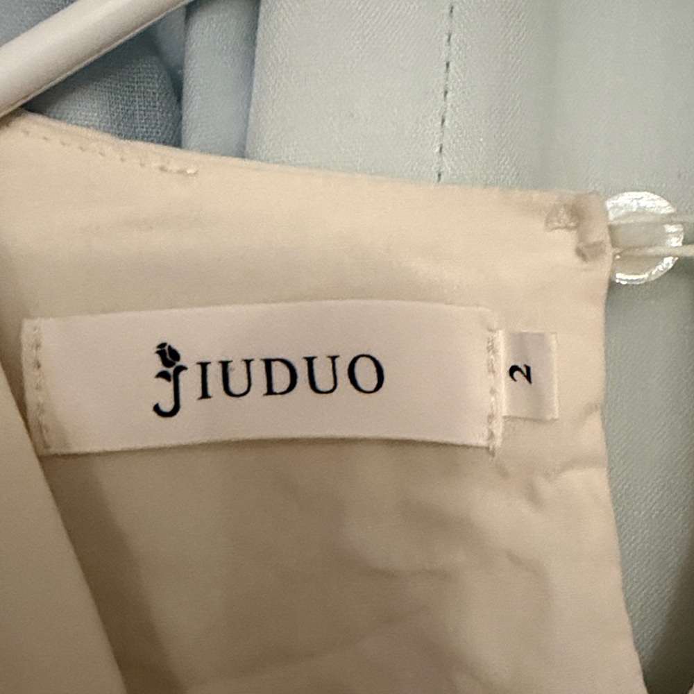 Cream Sleeveless Pleated Midi Dress, size 2‎ - Picture 2 of 6